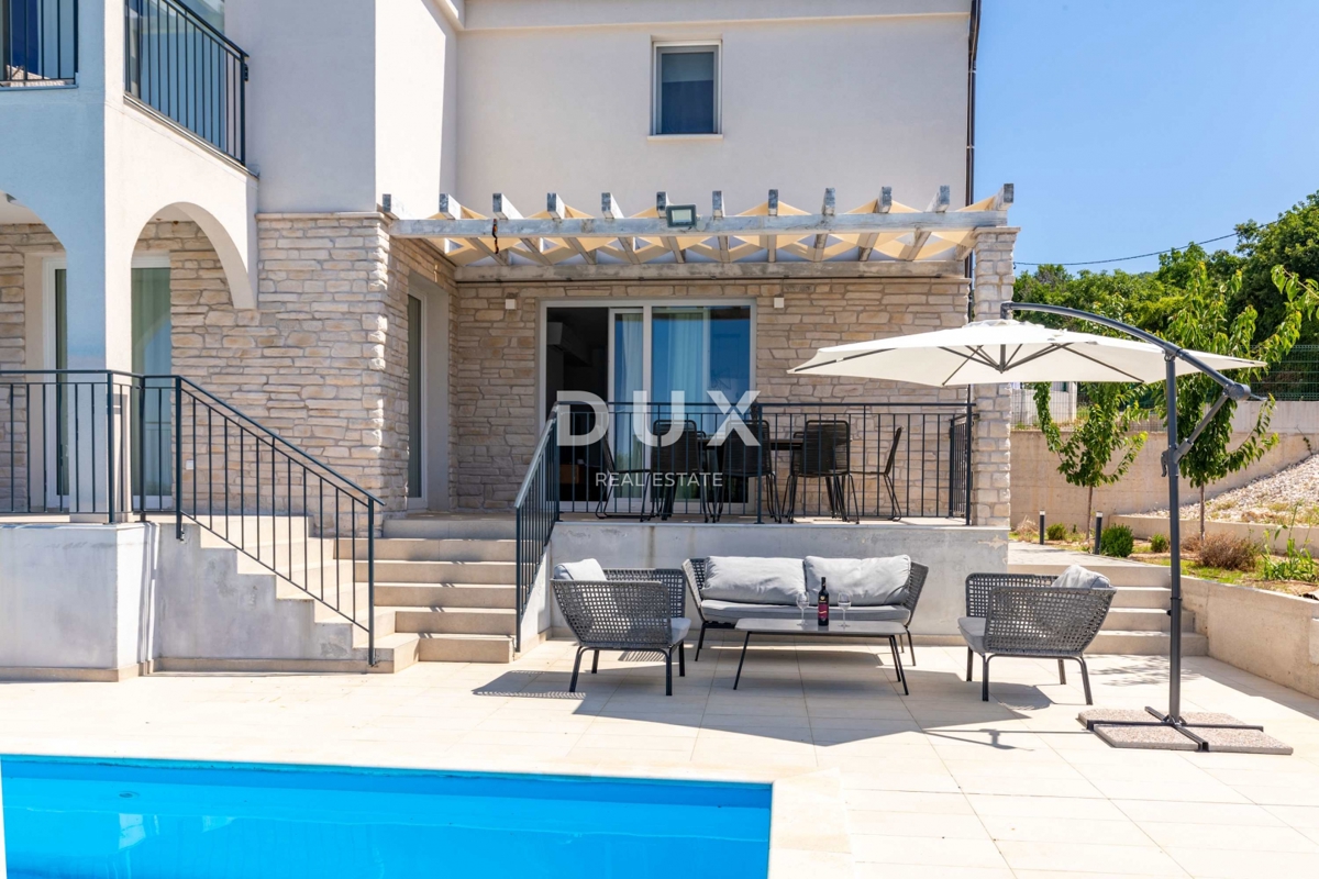 ISTRIA, RABAC - Casa in stile mediterraneo con piscina e vista mare