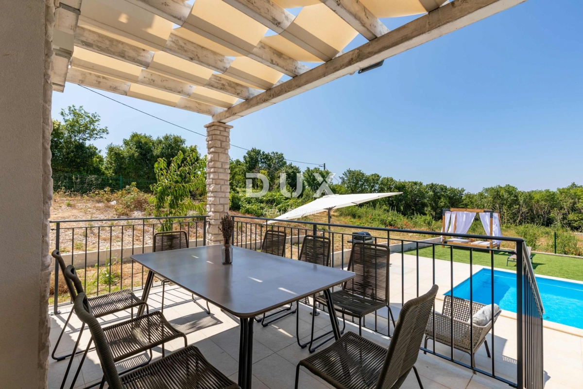 ISTRIA, RABAC - Casa in stile mediterraneo con piscina e vista mare