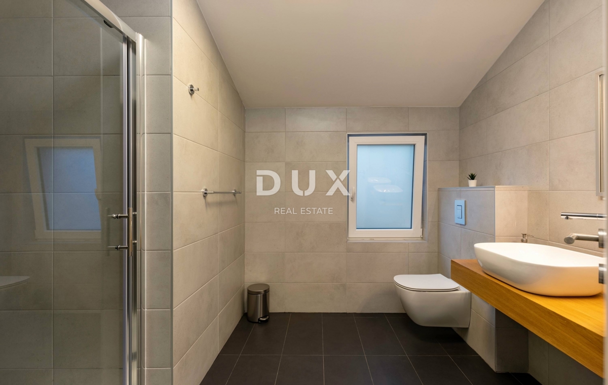 ISTRIA, RABAC - Casa in stile mediterraneo con piscina e vista mare