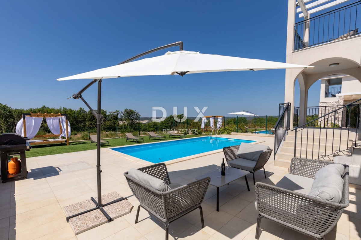 ISTRIA, RABAC - Casa in stile mediterraneo con piscina e vista mare