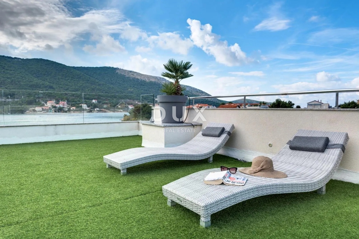 DINTORNI DI ŠIBENIK, GREBAŠTICA – Mini hotel sul mare con piscina e ristorante