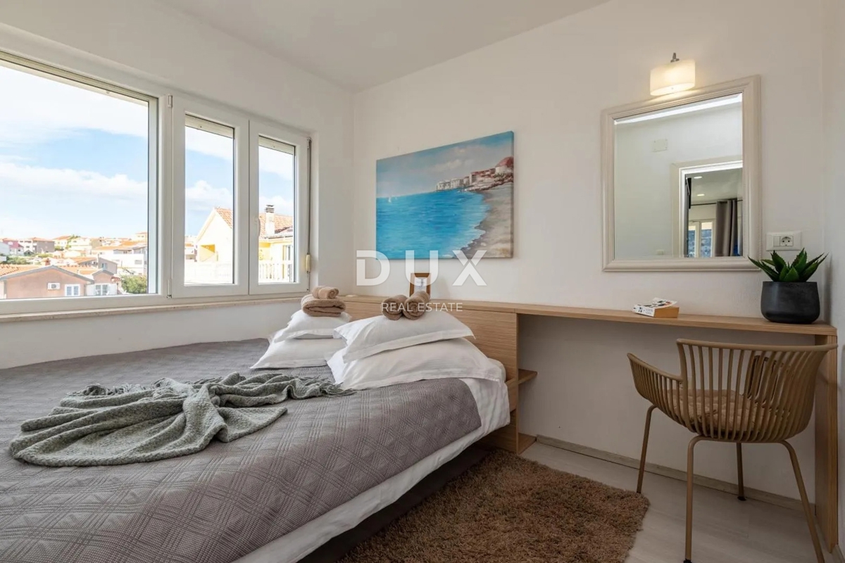 DINTORNI DI ŠIBENIK, GREBAŠTICA – Mini hotel sul mare con piscina e ristorante