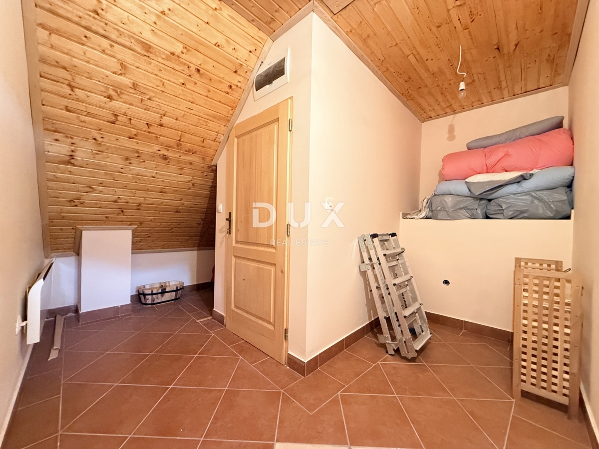 GORSKI KOTAR, MRKOPALJ - Casa con quattro appartamenti