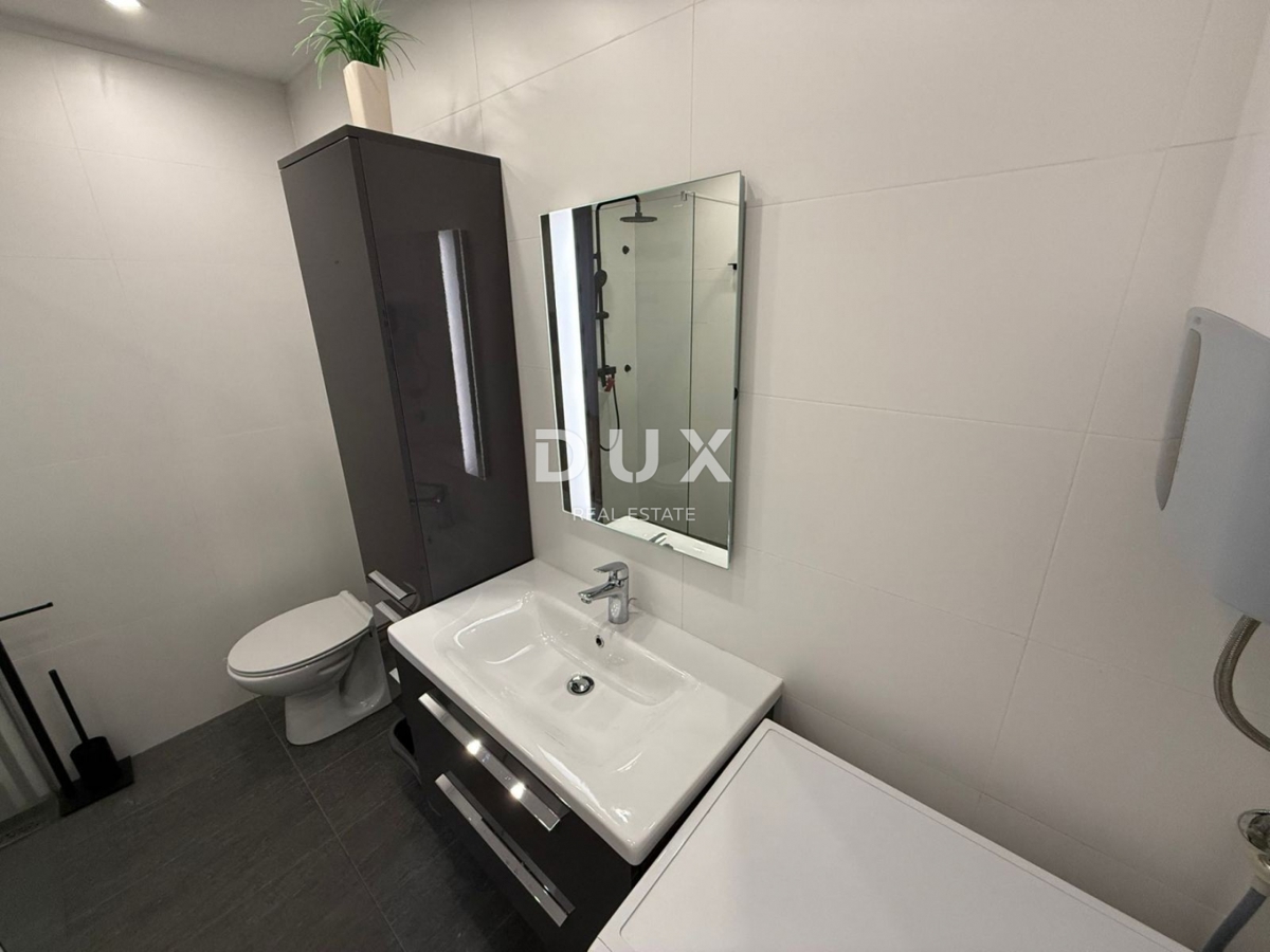 CRIKVENICA, JADRANOVO - appartamento soleggiato con terrazza, a 400 m dal mare e dal centro