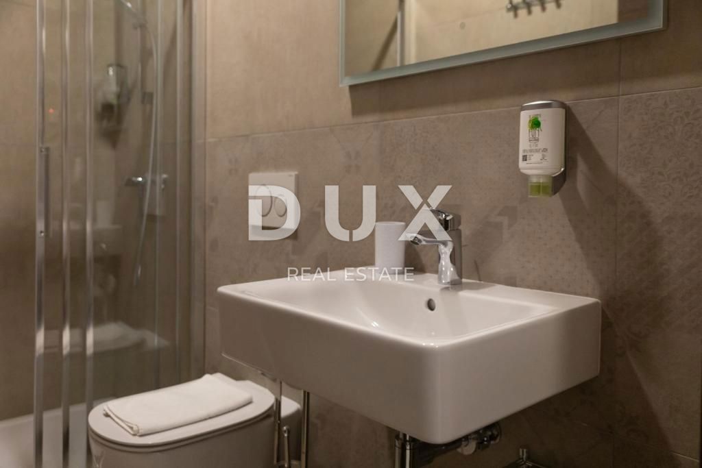 ISTRIA, POLA - Appartamento ristrutturato con 4 camere da letto + soggiorno + posto auto privato