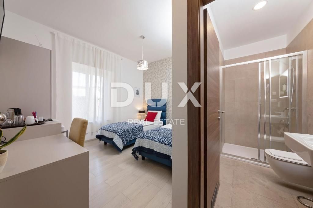 ISTRIA, POLA - Appartamento ristrutturato con 4 camere da letto + soggiorno + posto auto privato