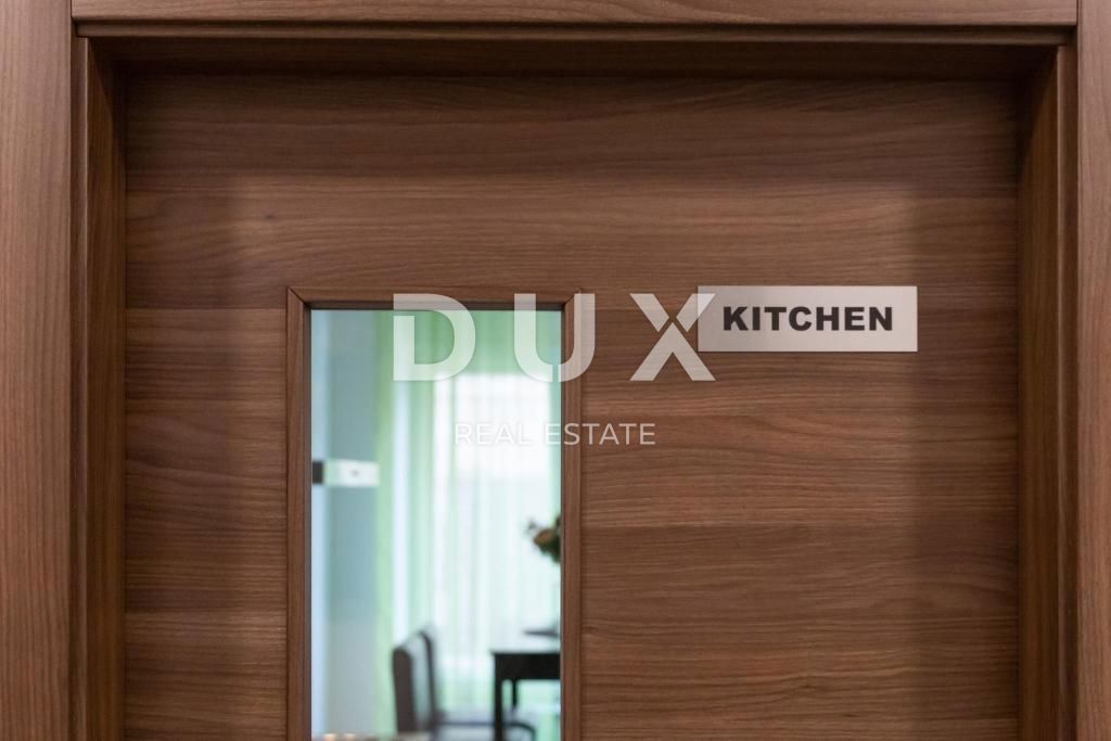 ISTRIA, POLA - Appartamento ristrutturato con 4 camere da letto + soggiorno + posto auto privato