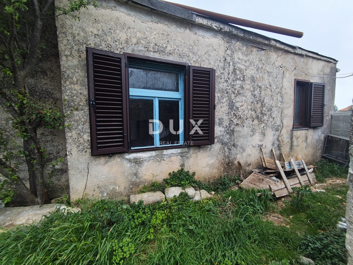 ISTRIA, PERUŠKI - Casa in pietra da ristrutturare