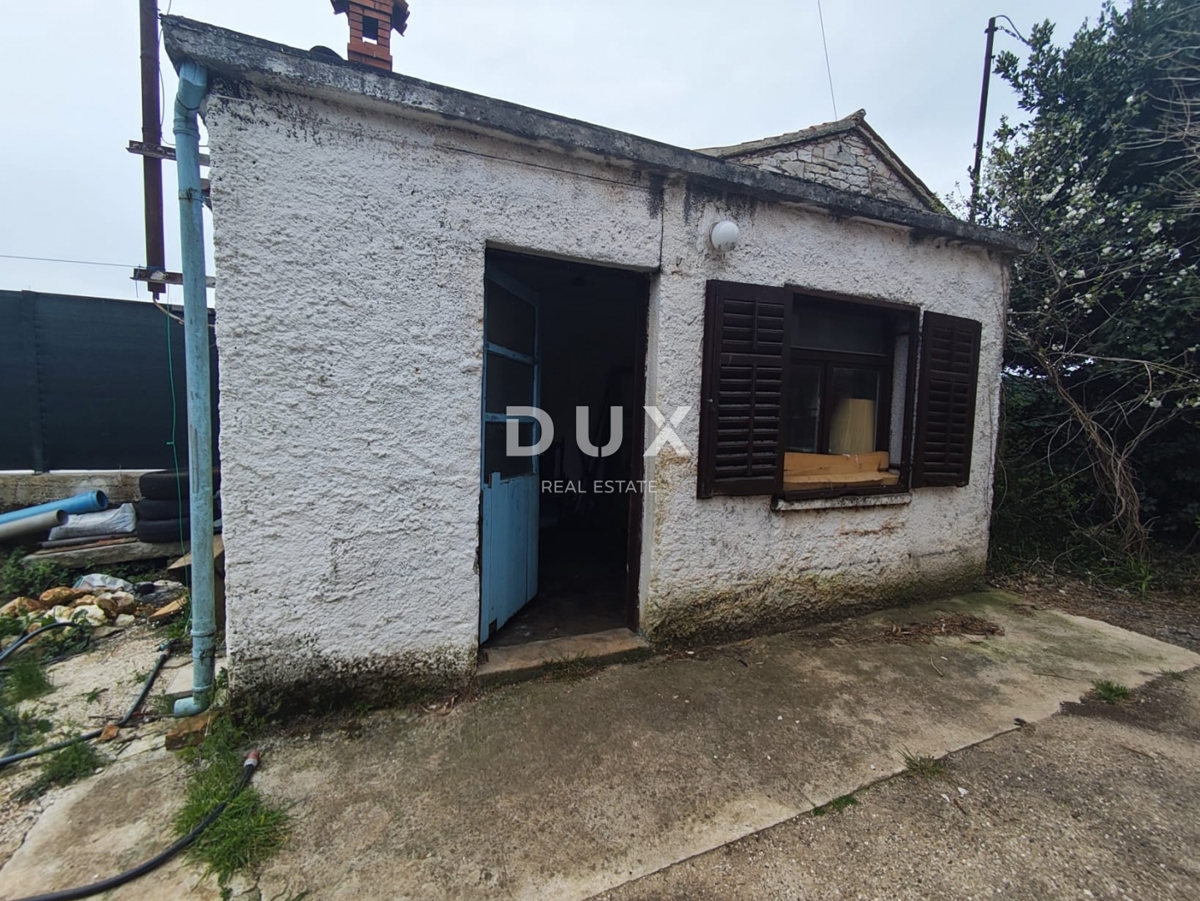 ISTRIA, PERUŠKI - Casa in pietra da ristrutturare