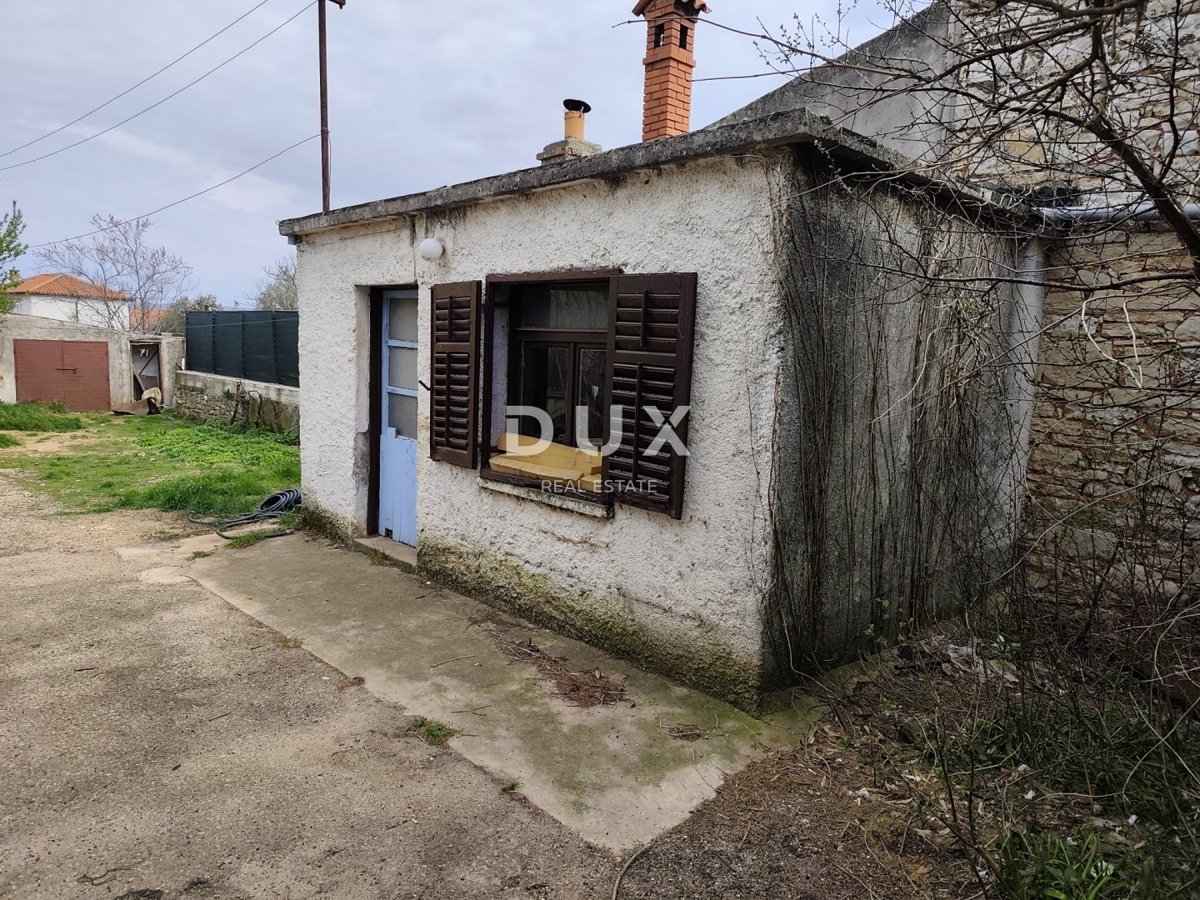 ISTRIA, PERUŠKI - Casa in pietra da ristrutturare