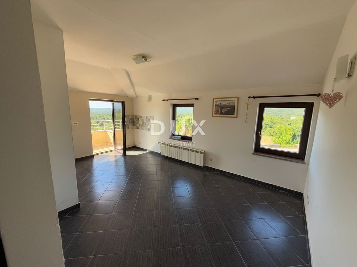 MATULJI, ŠAPJANE - casa indipendente (edificio commerciale 780 m2) + 3.484 m2 di giardino! OCCASIONE!
