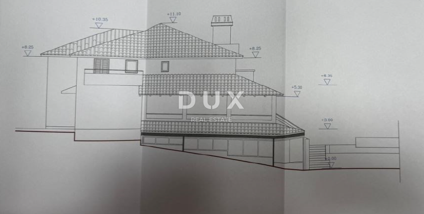 MATULJI, ŠAPJANE - casa indipendente (edificio commerciale 780 m2) + 3.484 m2 di giardino! OCCASIONE!