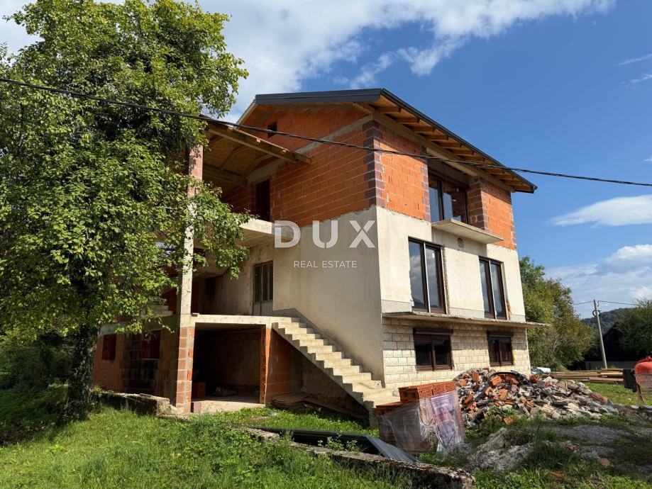 GORSKI KOTAR, VRBOVSKO, SEVERIN IN VENDITA - Progetto di 3 case, costruzione iniziata, prezzo ridotto, opportunità per investitori