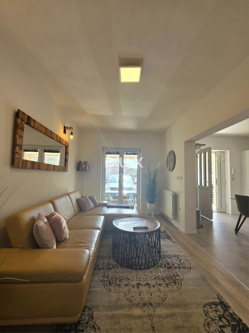 ISTRIA, POLA - Casa con tre unità abitative nella zona più ambita della città di Pola