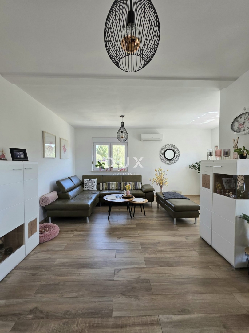 ISTRIA, POLA - Casa con tre unità abitative nella zona più ambita della città di Pola