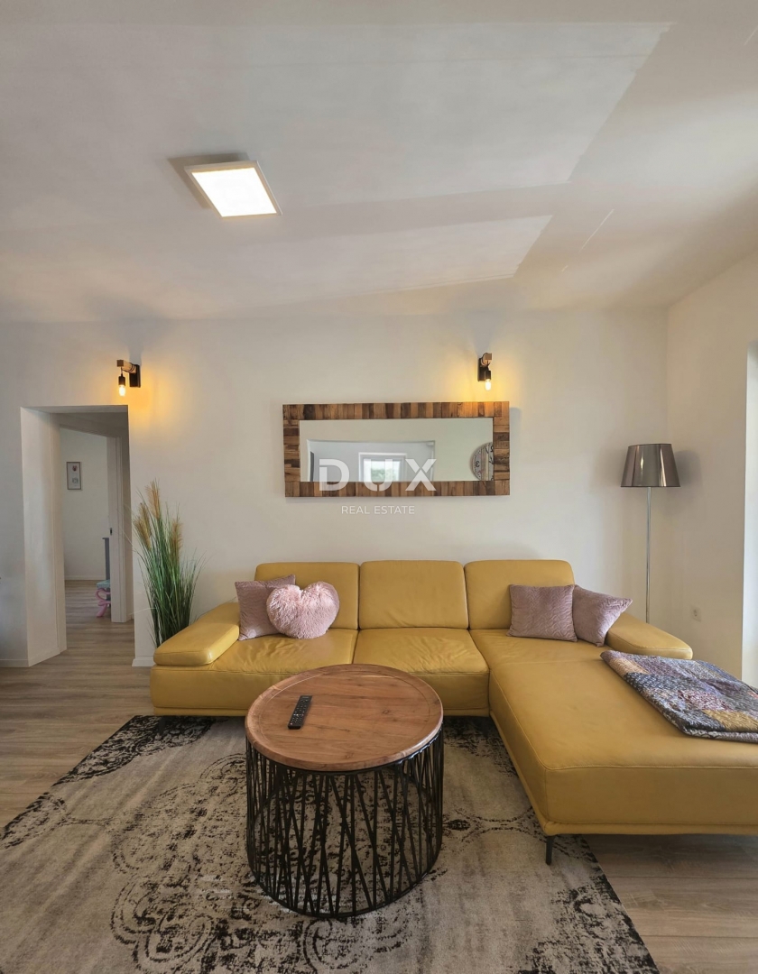 ISTRIA, POLA - Casa con tre unità abitative nella zona più ambita della città di Pola