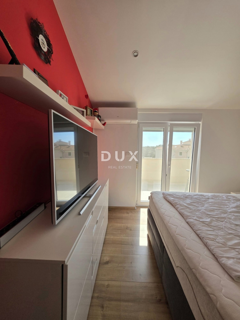 ISTRIA, POLA - Casa con tre unità abitative nella zona più ambita della città di Pola