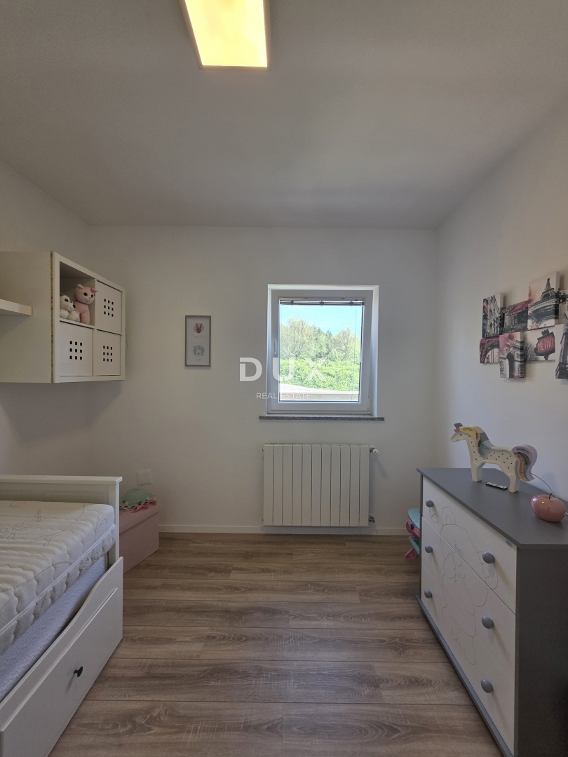 ISTRIA, POLA - Casa con tre unità abitative nella zona più ambita della città di Pola