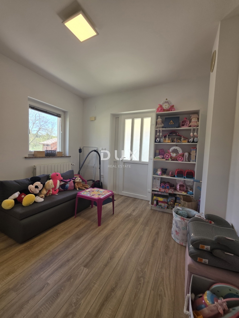 ISTRIA, POLA - Casa con tre unità abitative nella zona più ambita della città di Pola