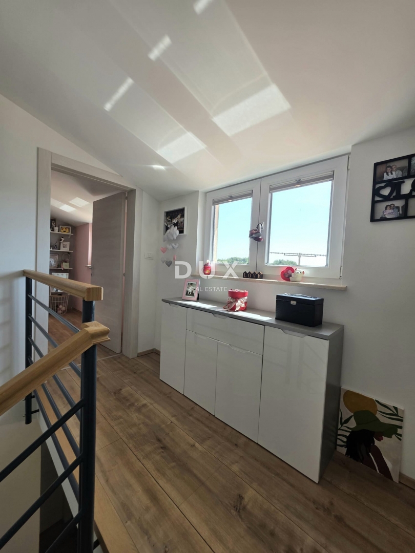 ISTRIA, POLA - Casa con tre unità abitative nella zona più ambita della città di Pola