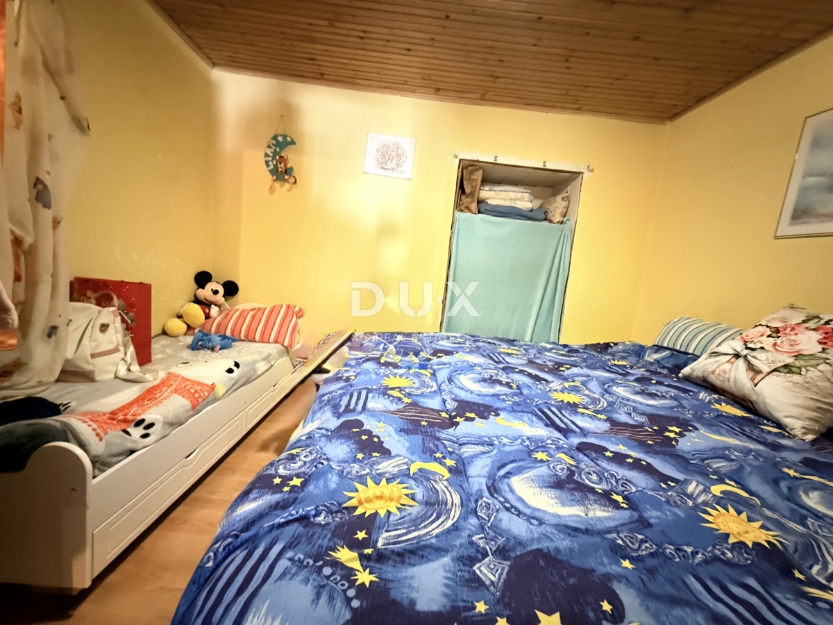 BRESTOVA DRAGA - casa bifamiliare con 3 camere da letto + soggiorno con terrazza e giardino