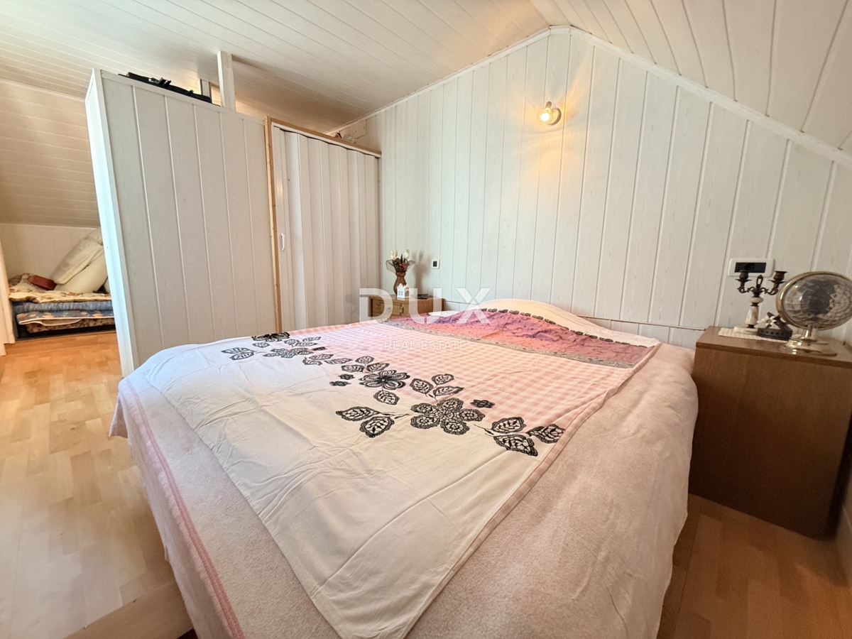 BRESTOVA DRAGA - casa bifamiliare con 3 camere da letto + soggiorno con terrazza e giardino