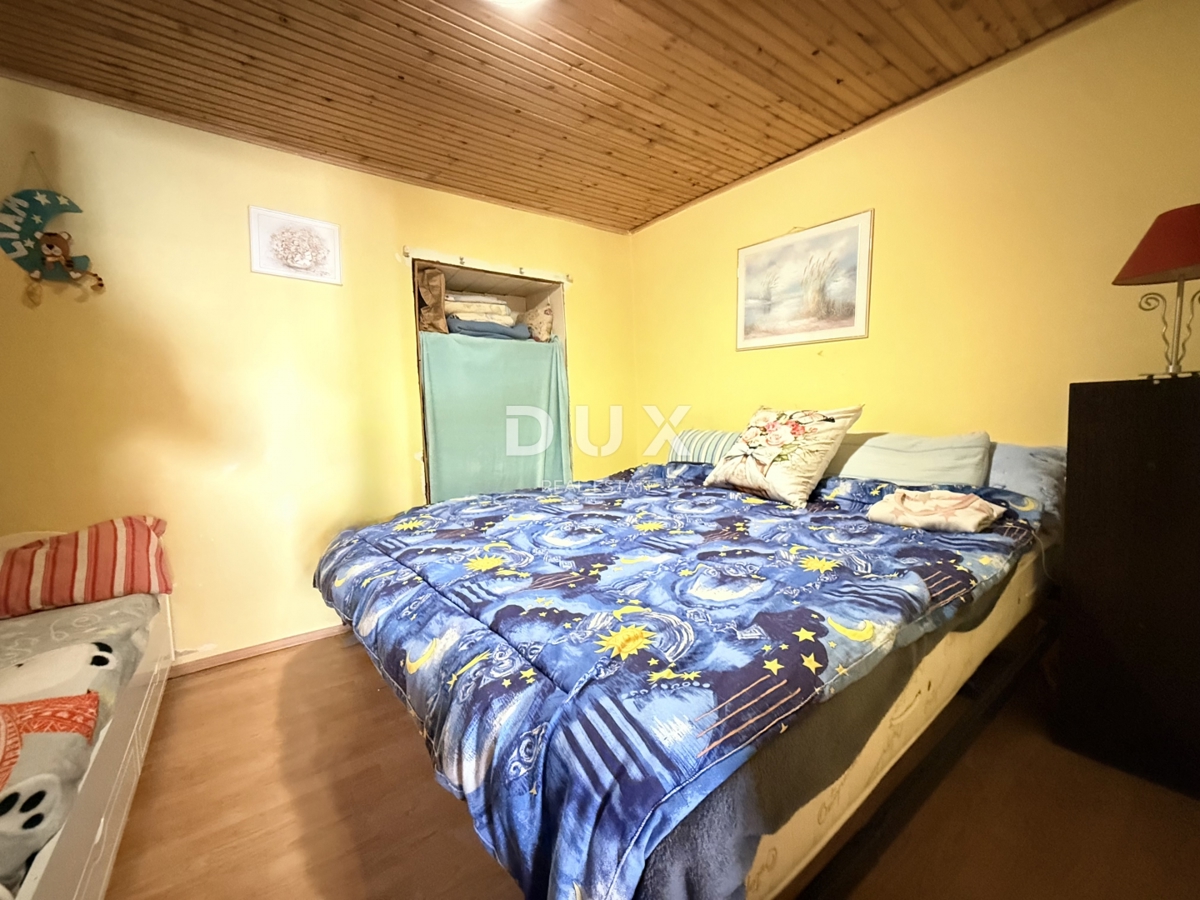 BRESTOVA DRAGA - casa bifamiliare con 3 camere da letto + soggiorno con terrazza e giardino