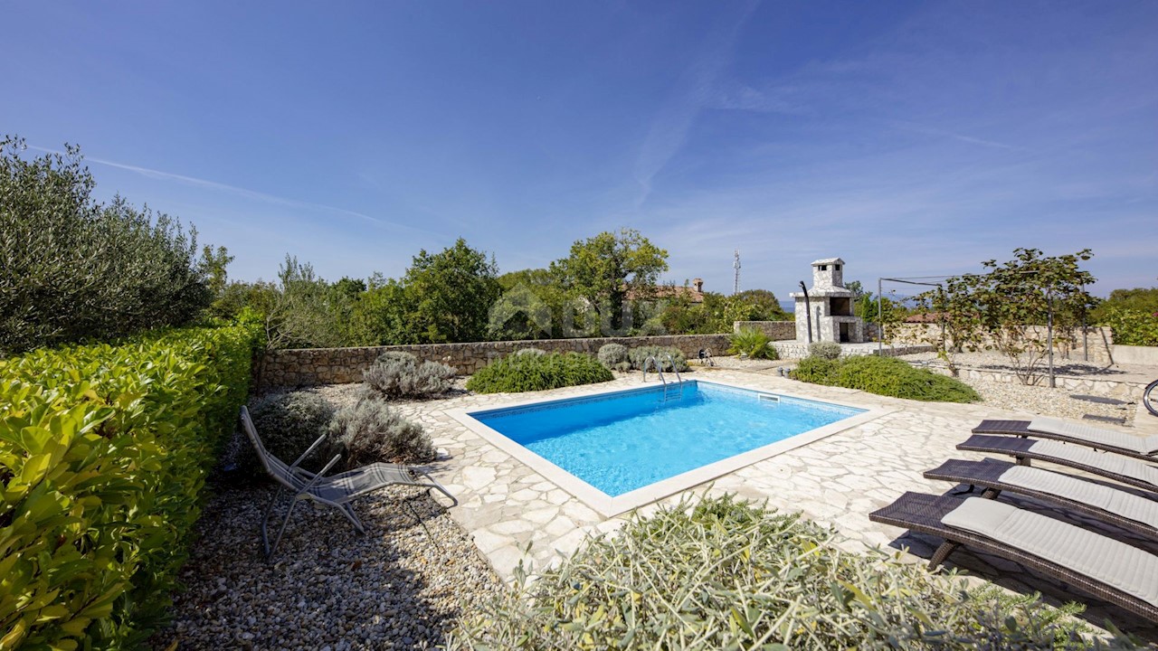 ISOLA DI KRK, LINARDIĆI - Casa con piscina e vista mare