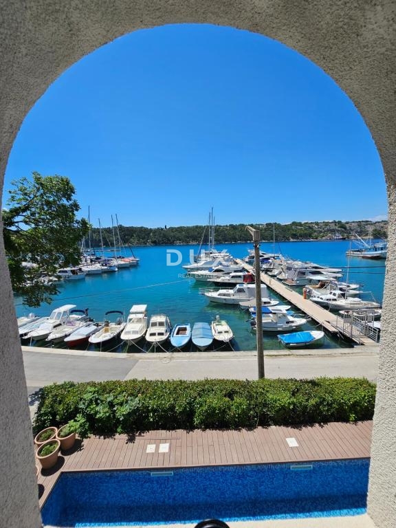 Casa Omišalj, 562m2