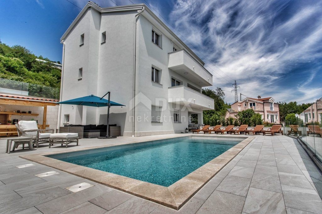 OPATIJA, BREGI - Villa 320m2 con vista panoramica e piscina + ambiente 500m2