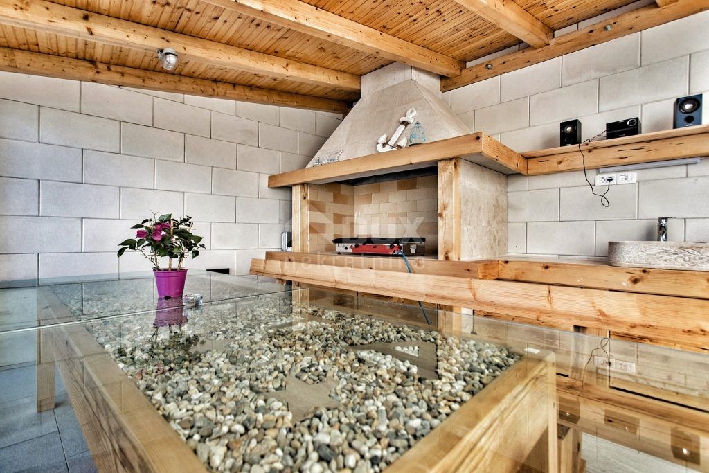 OPATIJA, BREGI - Villa 320m2 con vista panoramica e piscina + ambiente 500m2