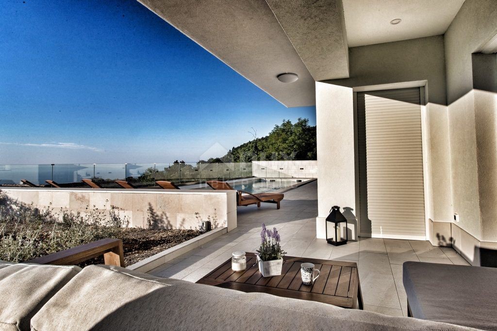 OPATIJA, BREGI - Villa 320m2 con vista panoramica e piscina + ambiente 500m2