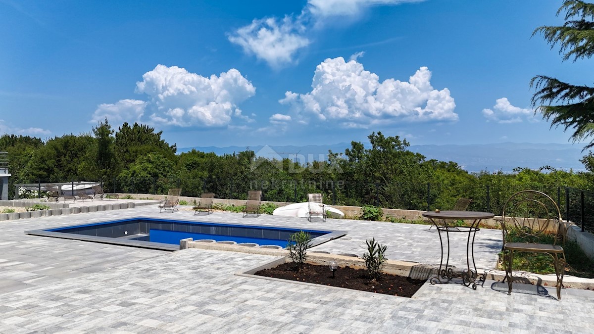 ISOLA DI KRK, VRBNIK - Villa di lusso con piscina e vista mare