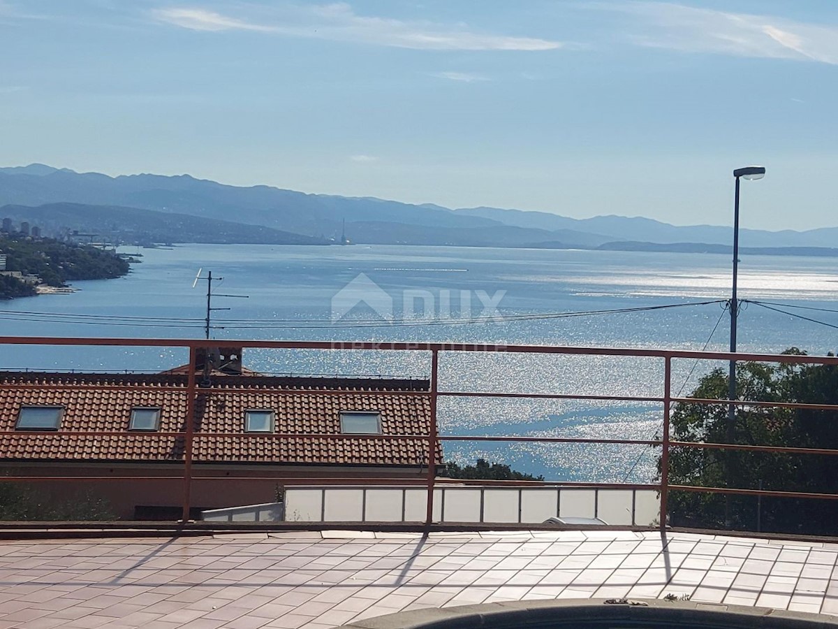 OPATIJA - appartamento 3 camere da letto + soggiorno 230m2 con vista mare e piscina + ambiente 250m2