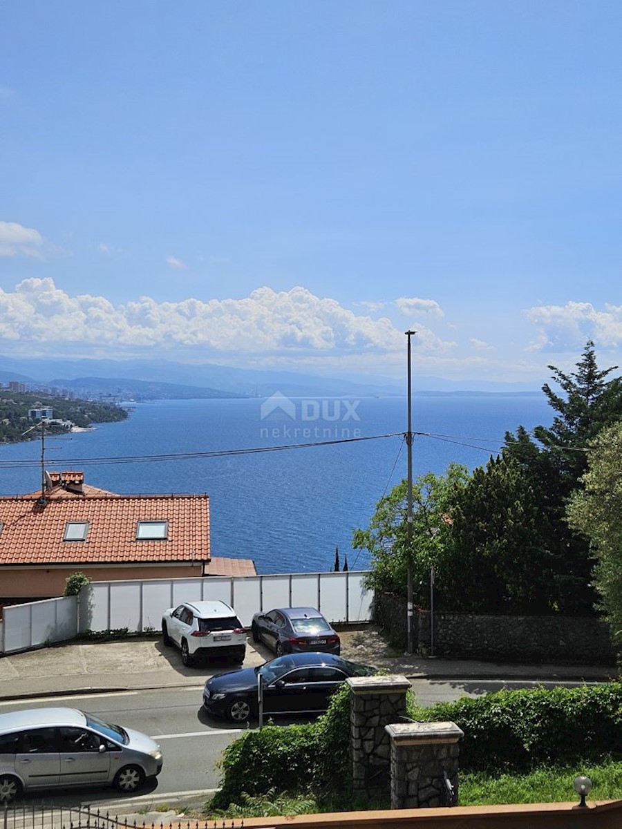 OPATIJA - appartamento 3 camere da letto + soggiorno 230m2 con vista mare e piscina + ambiente 250m2