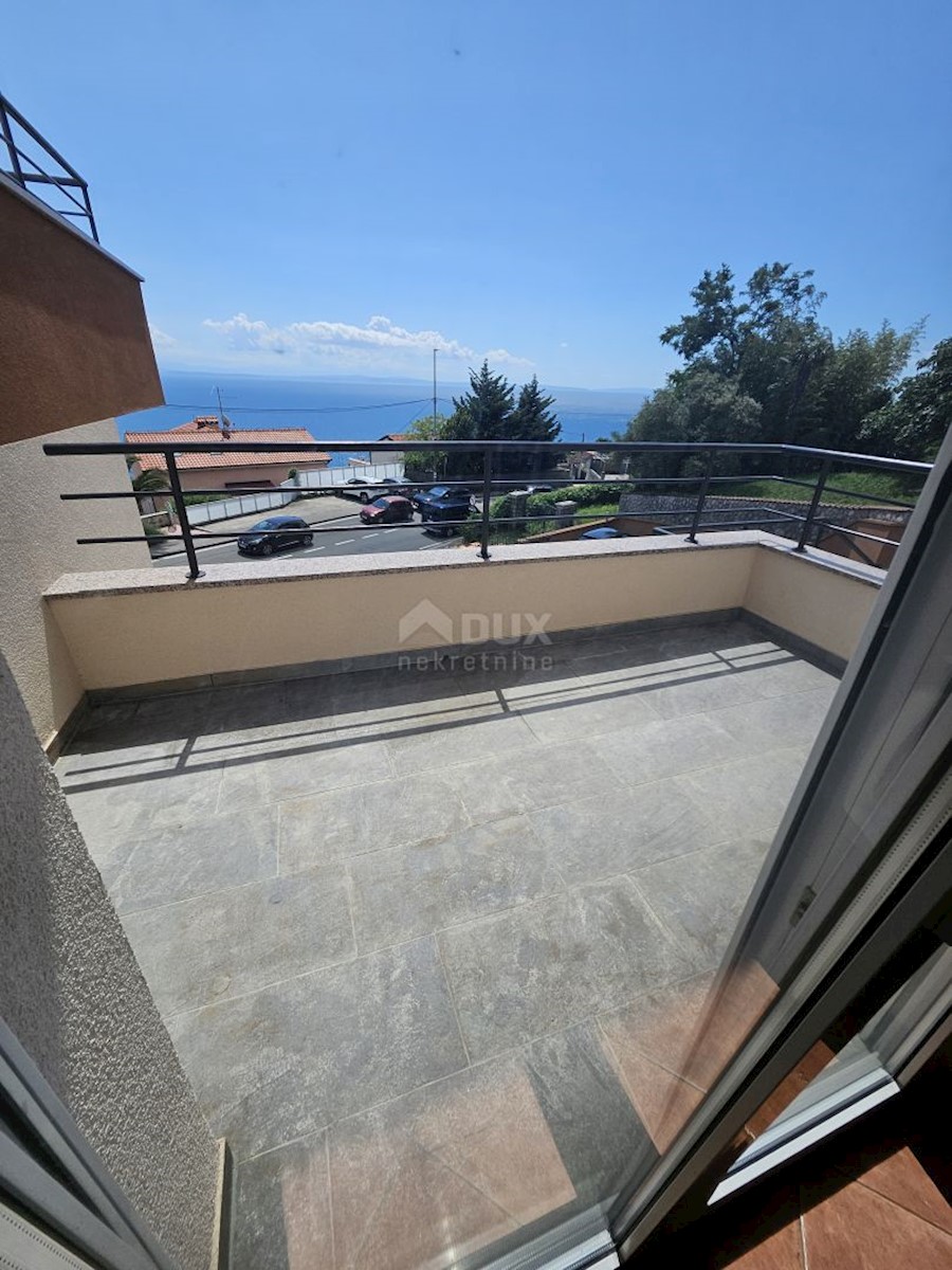 OPATIJA - appartamento 3 camere da letto + soggiorno 230m2 con vista mare e piscina + ambiente 250m2