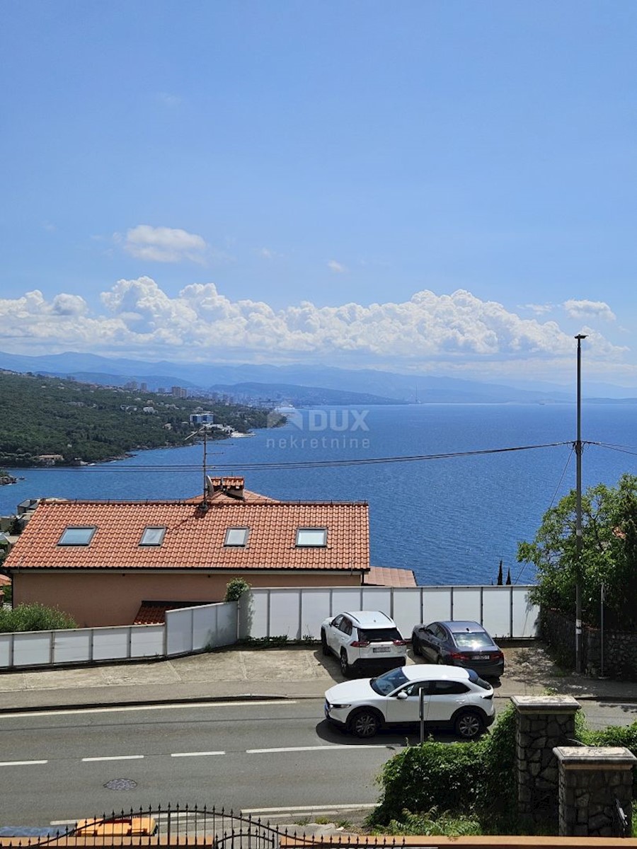 OPATIJA - appartamento 3 camere da letto + soggiorno 230m2 con vista mare e piscina + ambiente 250m2