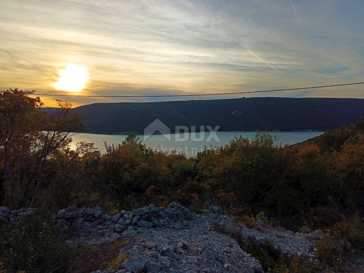 ISTRIA, RABAC - Terreno edificabile con vista mare aperta