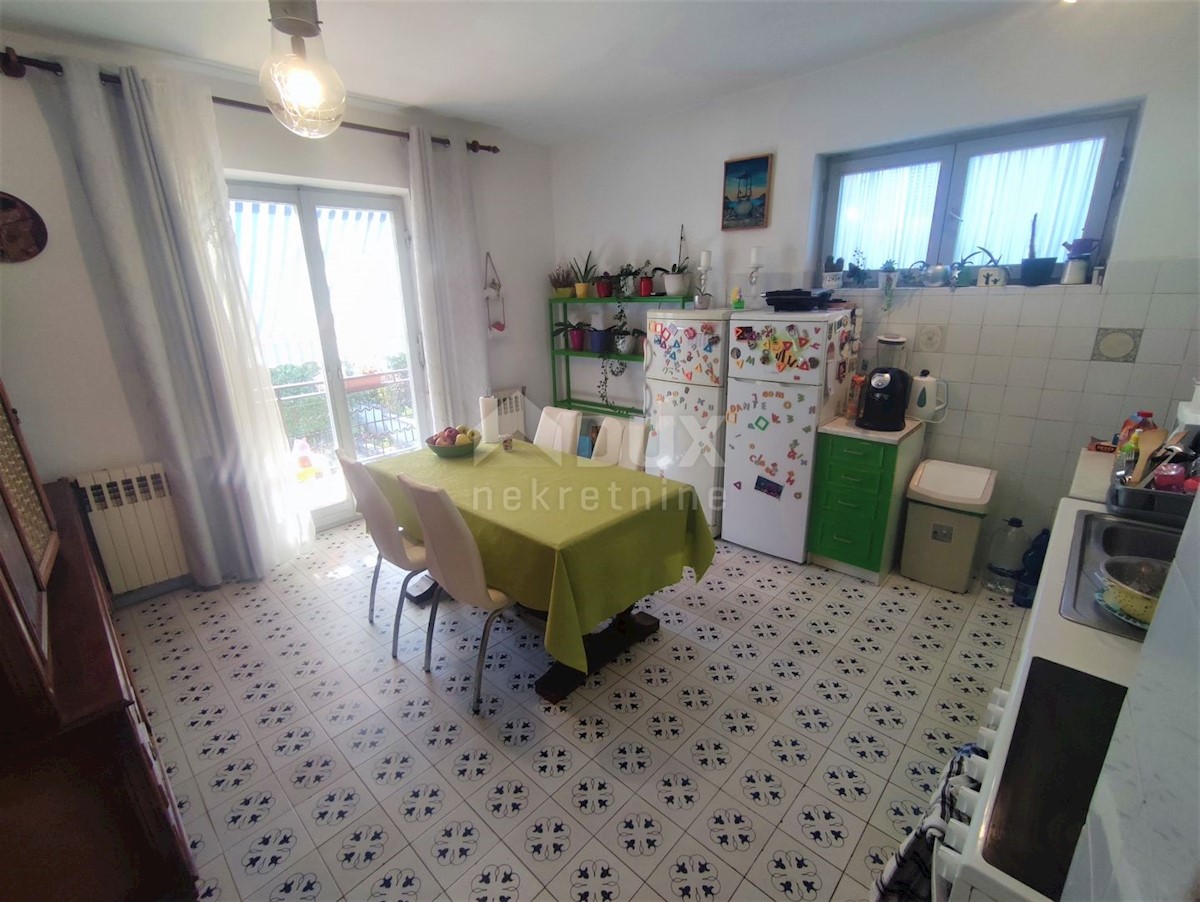 ISTRIA, PULA - Casa indipendente su Veli Vrh 400m2