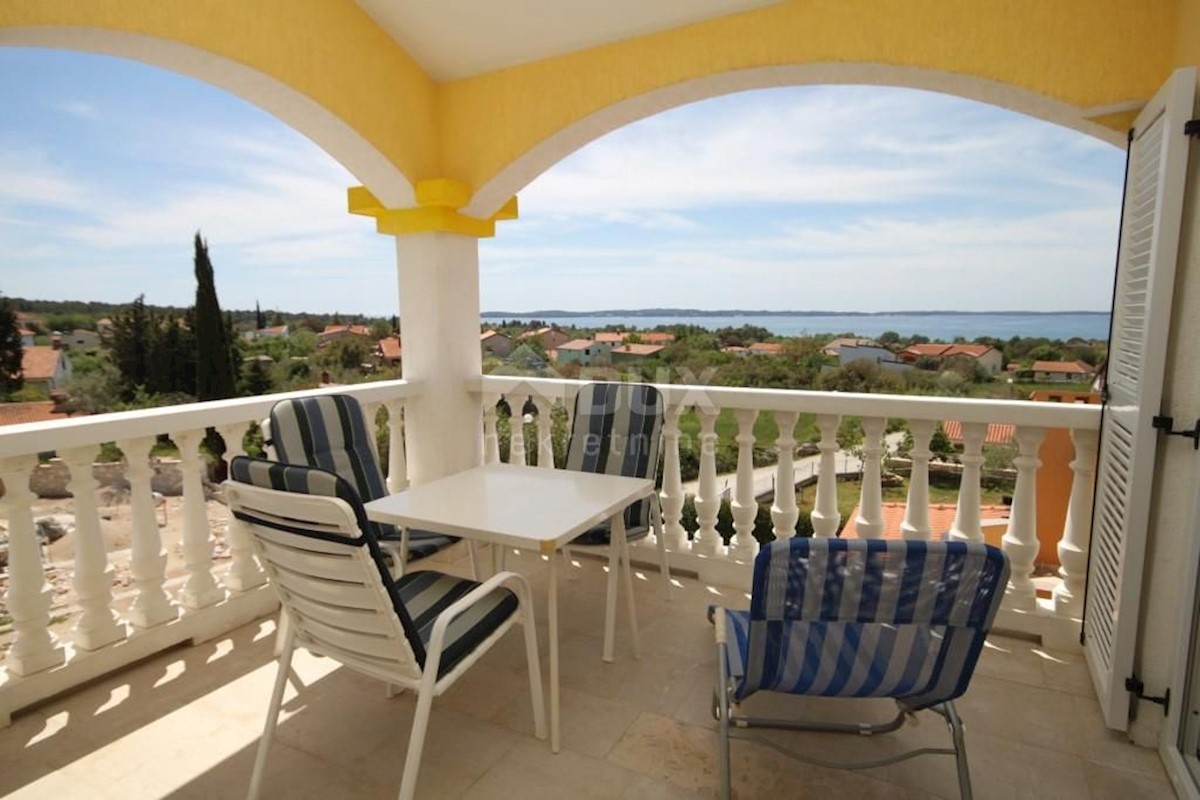 ISTRIA, PEROJ - Hotel a 700 m dal mare con bellissima vista