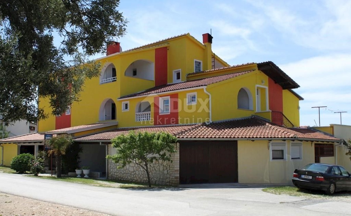 ISTRIA, PEROJ - Hotel a 700 m dal mare con bellissima vista