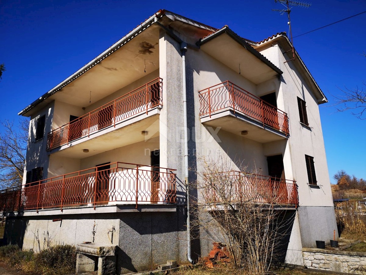 Casa Pićan, 395m2