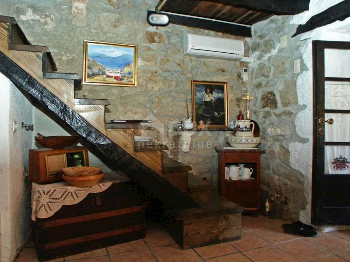 ISTRIA, ROČKO POLJE - Casa istriana ristrutturata con piscina