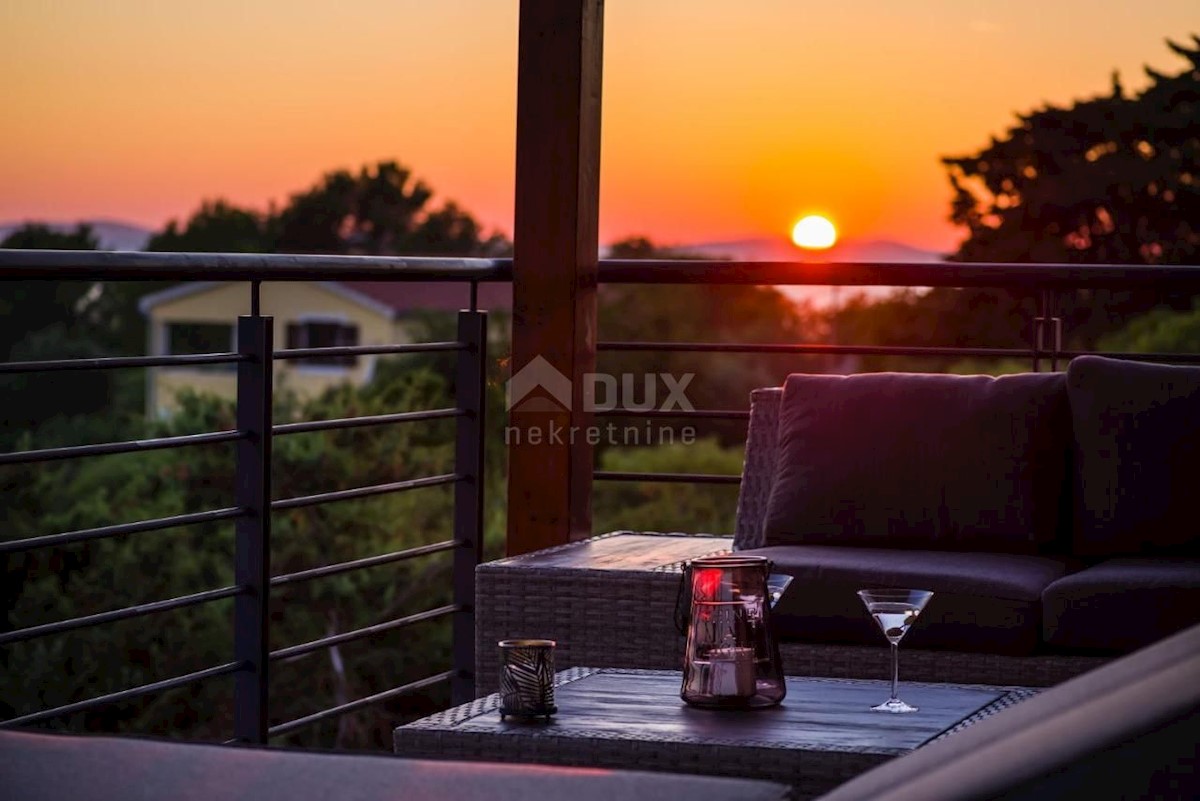 ZADAR, DIKLO - Villa di lusso con piscina e vista mare