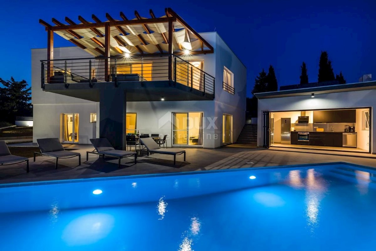 ZADAR, DIKLO - Villa di lusso con piscina e vista mare