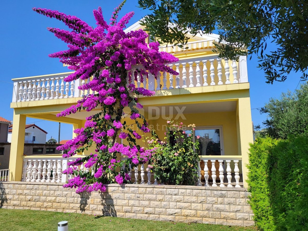 ZADAR, BIBINJE - casa vicino al mare