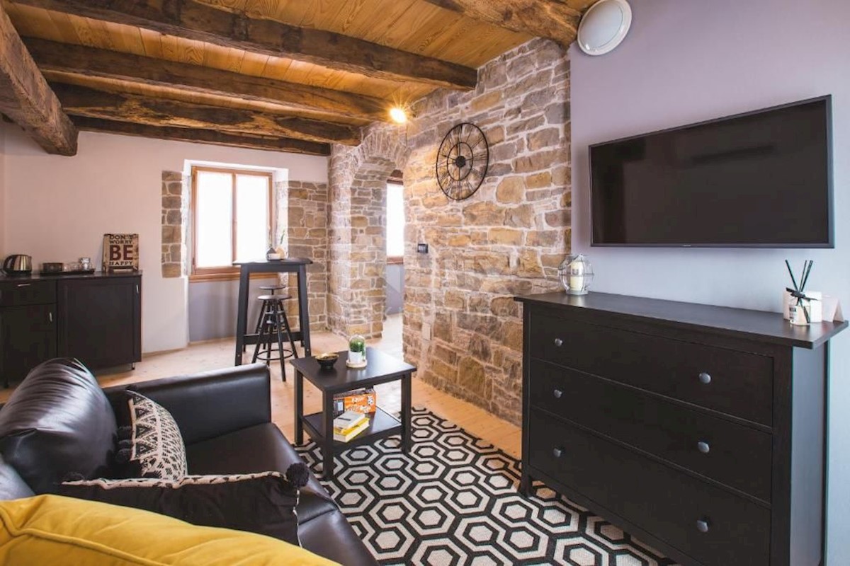 Casa Oprtalj, 167m2
