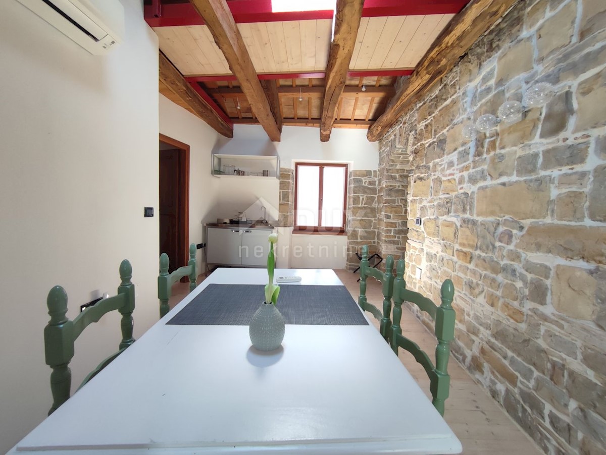 Casa Oprtalj, 167m2