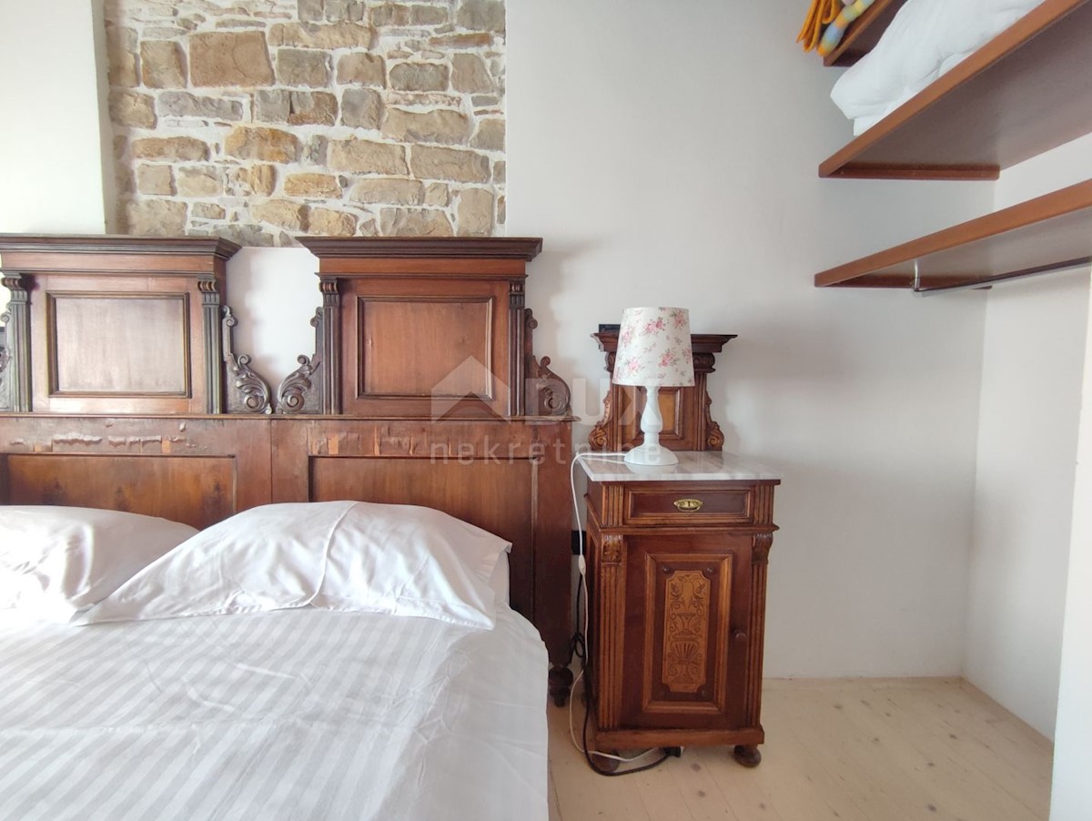 Casa Oprtalj, 167m2