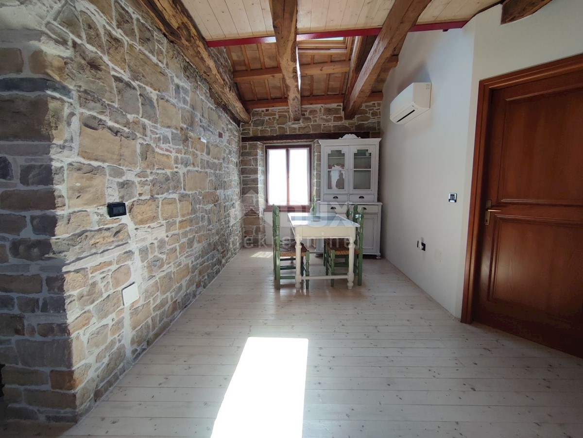Casa Oprtalj, 167m2
